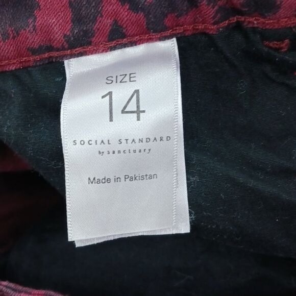 Social  Standard by Sanctuary Ankle Jeans Cheetah Print Burgundy Womens Size 14 - Picture 9 of 11